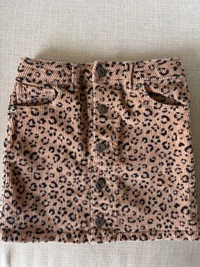 Cat & Jack Size Small (6/6x) Girls Tan Leopard Button-Front Corduroy Skirt